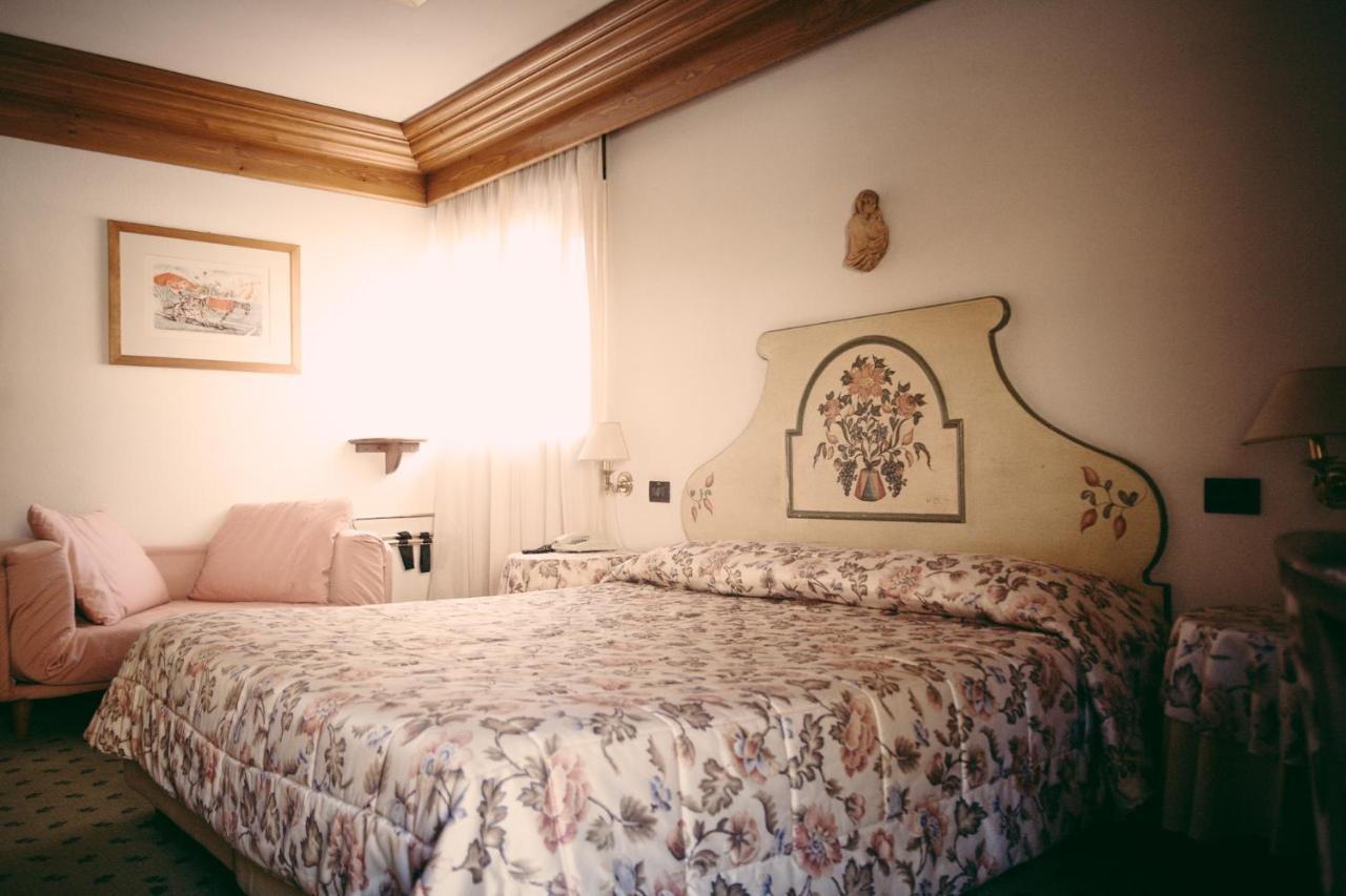 Hotel Alla Posta Alleghe Esterno foto