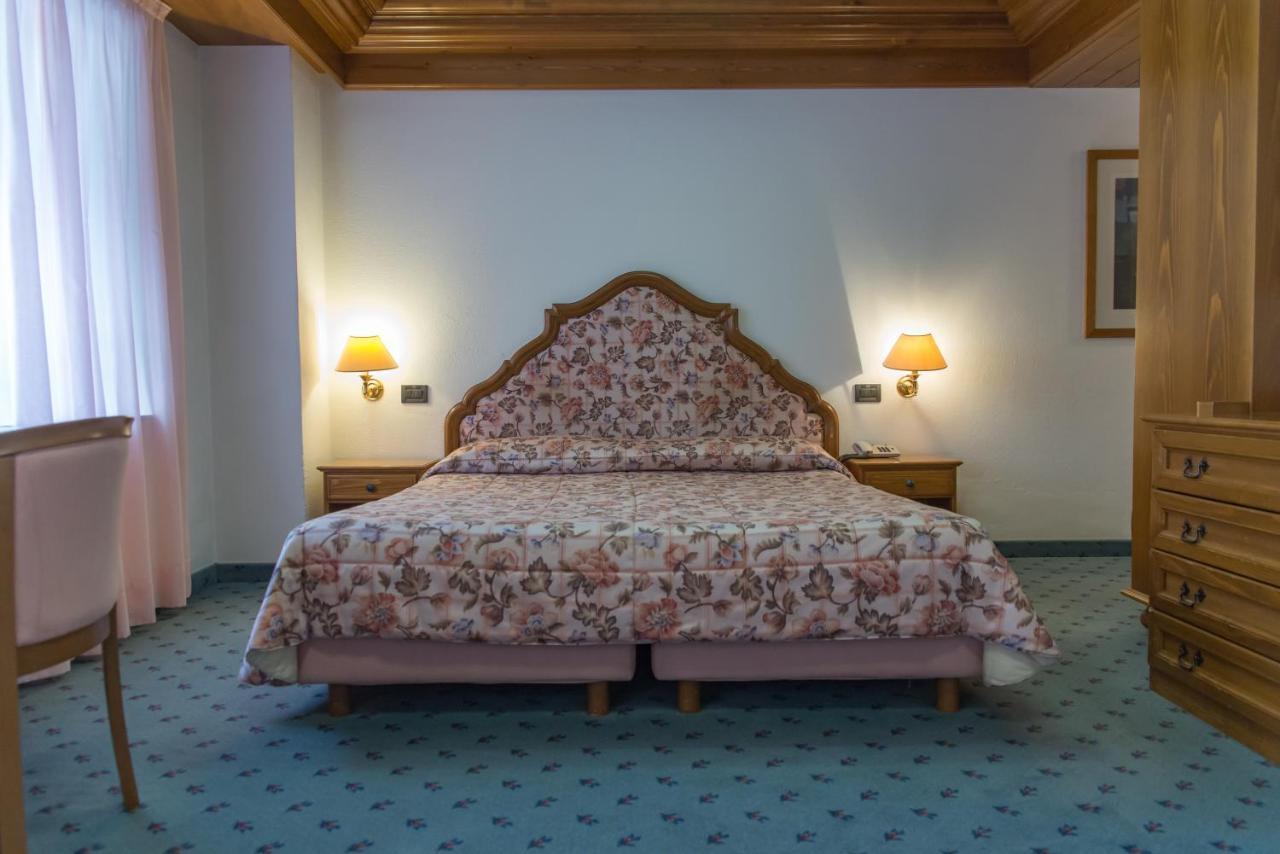 Hotel Alla Posta Alleghe Esterno foto