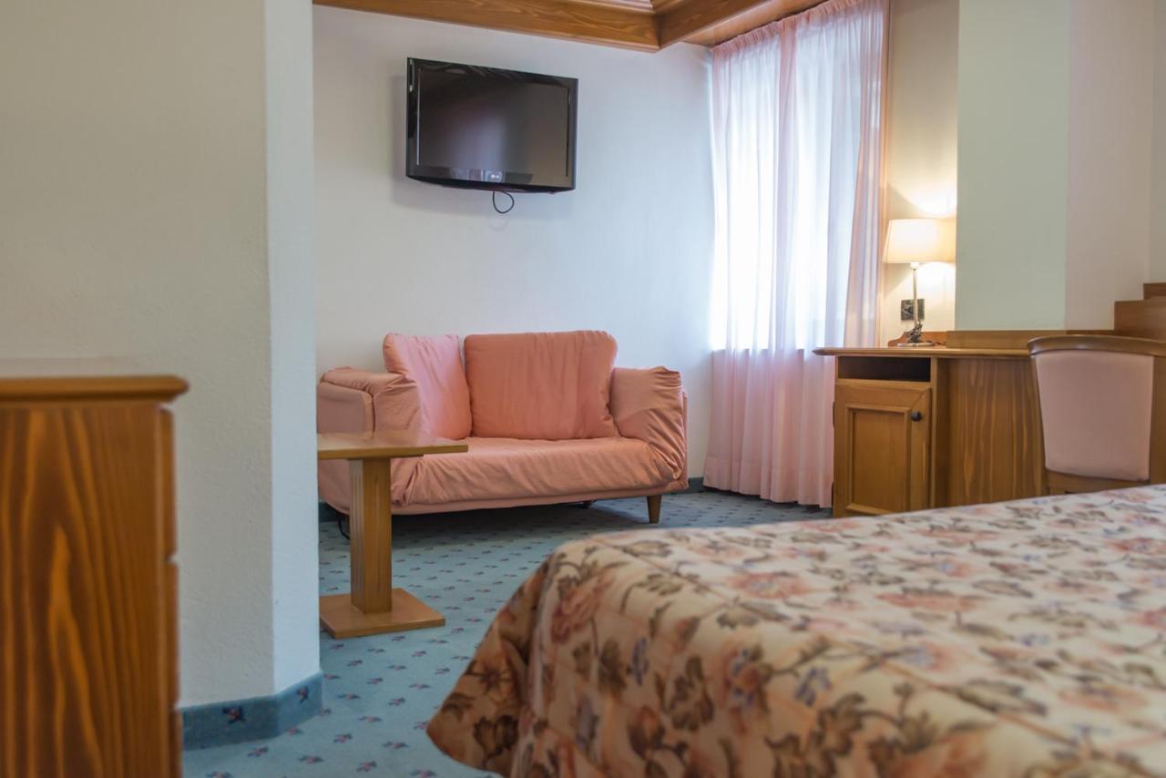 Hotel Alla Posta Alleghe Esterno foto