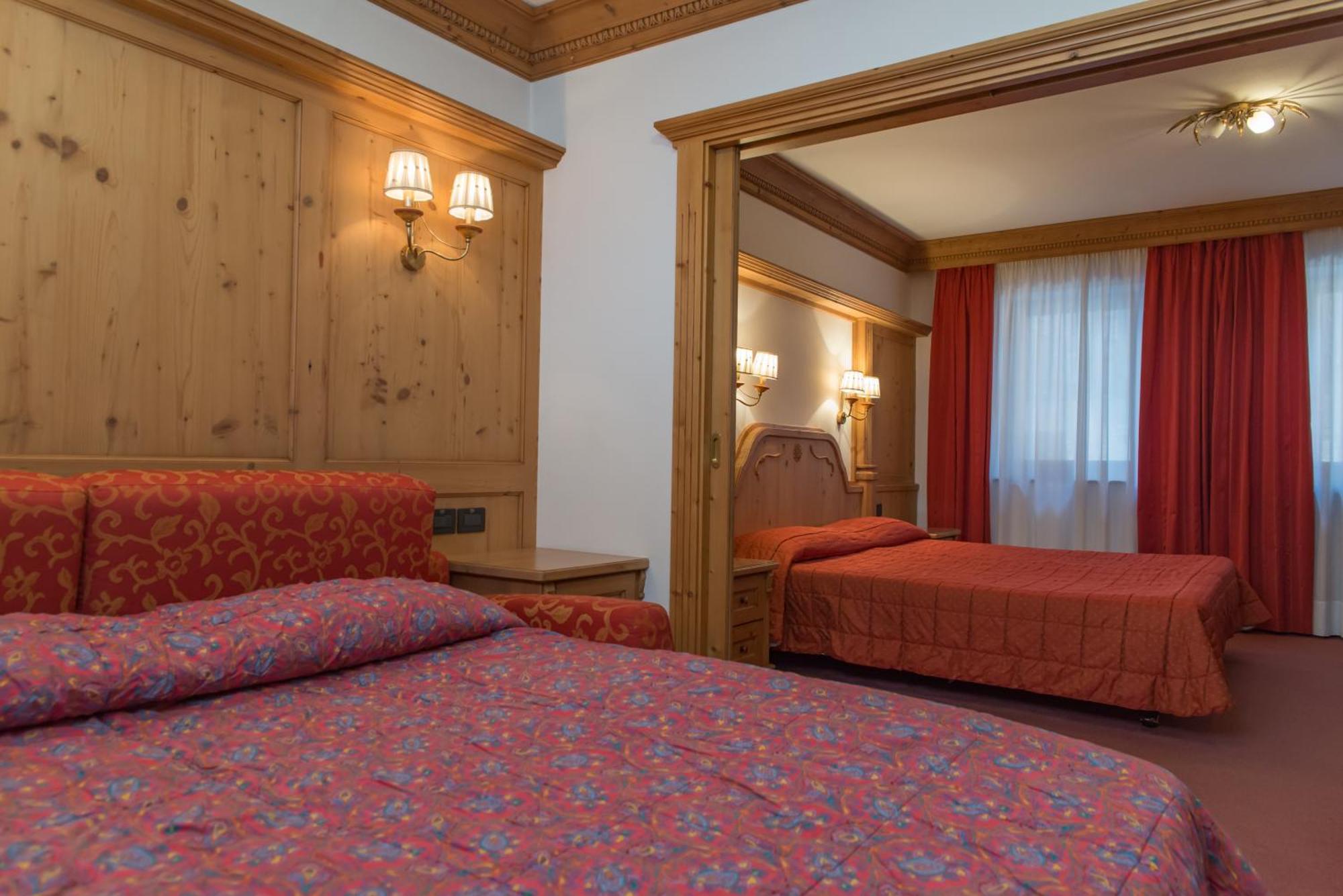 Hotel Alla Posta Alleghe Esterno foto