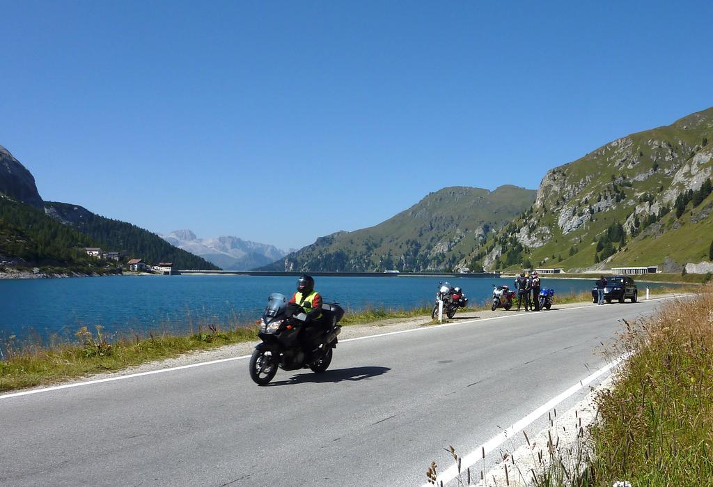 Hotel Alla Posta Alleghe Esterno foto