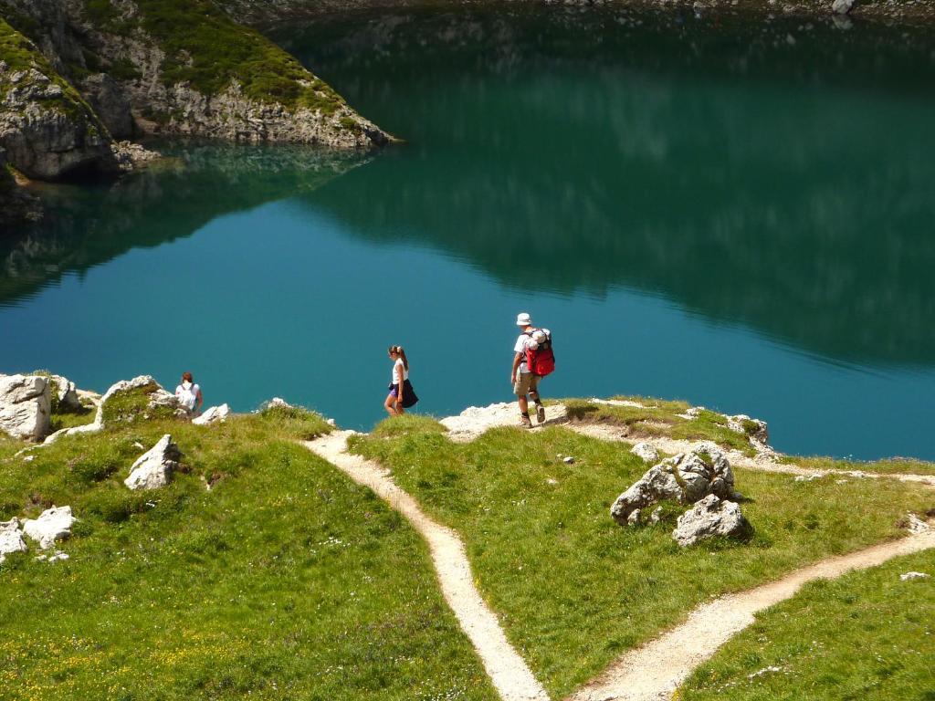 Hotel Alla Posta Alleghe Esterno foto