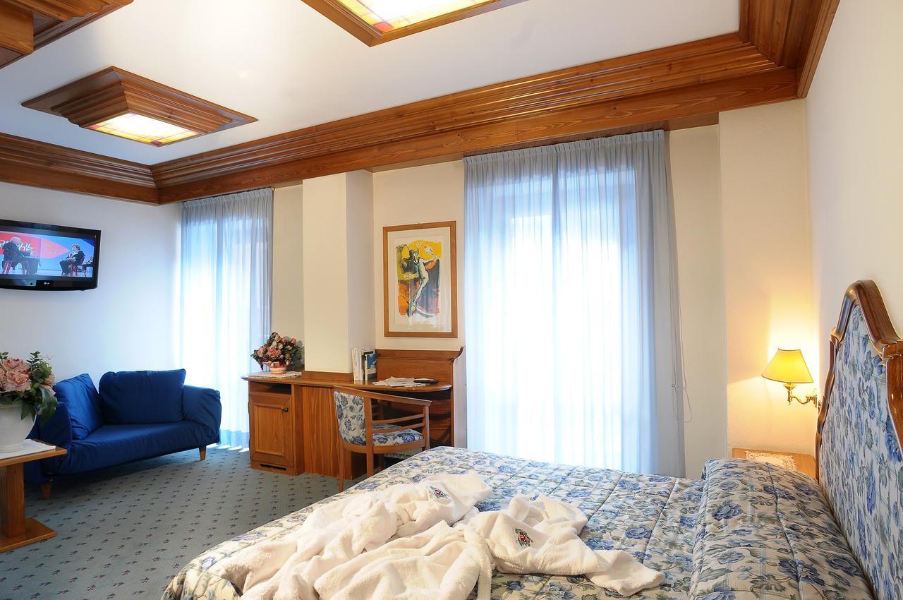 Hotel Alla Posta Alleghe Esterno foto