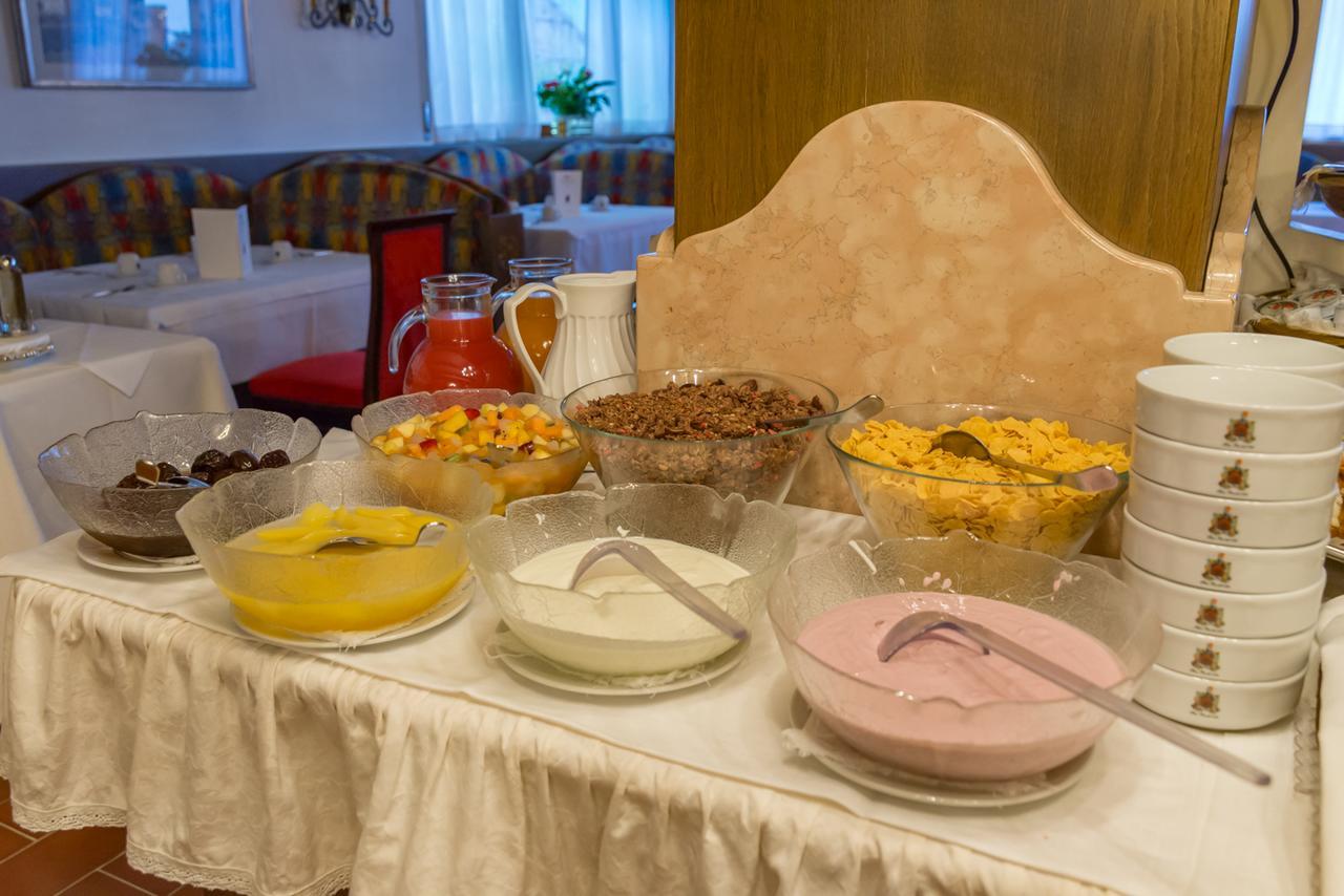 Hotel Alla Posta Alleghe Esterno foto