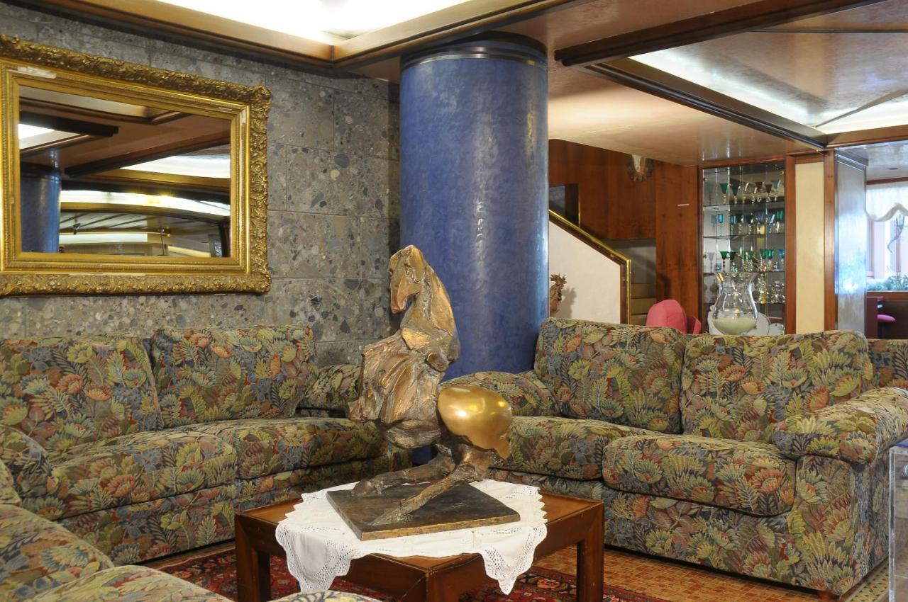Hotel Alla Posta Alleghe Esterno foto