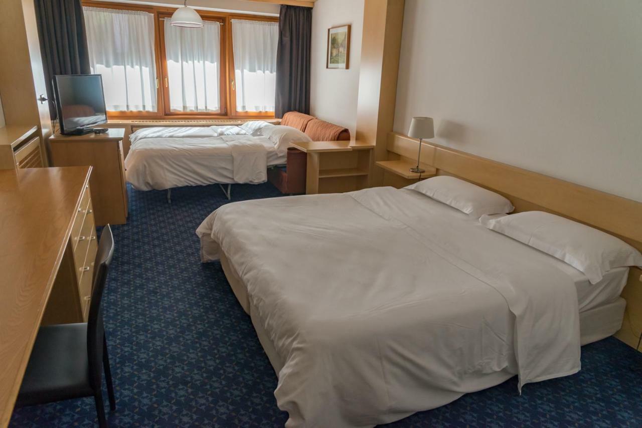 Hotel Alla Posta Alleghe Esterno foto